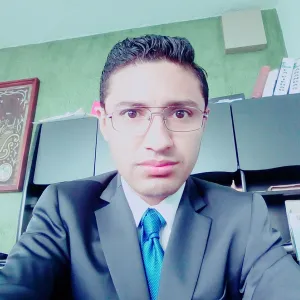 Hugo Alejandro - profesor de inglés - 