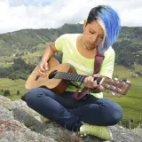 Ximena - profesor de guitarra acústica - Bogotá