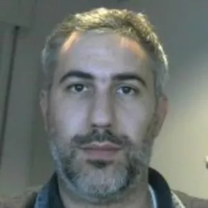 Simone - Insegnante di programmazione - La Spezia