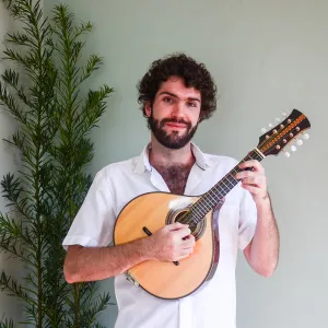 Ian - Prof de viola - Colégio Batista
