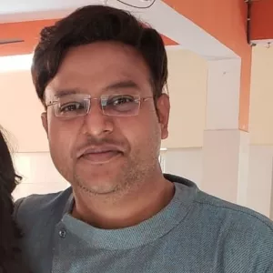 Rajesh - Physics tutor - 