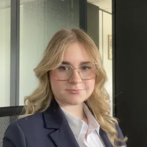 Lola - Prof d'aide aux devoirs - Fégréac