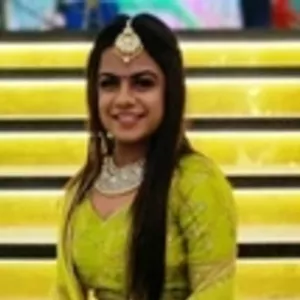 Dhruvika - Geography tutor - Faridabad