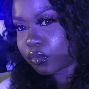Tinuade - Make-up tutor - Lekki