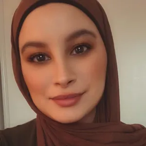 Asmae - Prof d'arabe - Saint-Denis