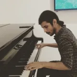 Akshay - Acoustic Guitar teacher - Kanpur
