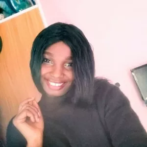 Esther - Creative writing tutor - Abuja municipal