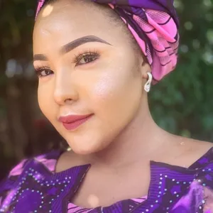 Amina - Maquillage tutor - Lagos