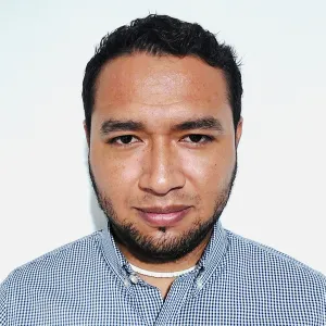 Jair - profesor de orientación profesional - El Pueblito