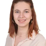 Vildan - Okul derslerine destek öğretmeni - İstanbul