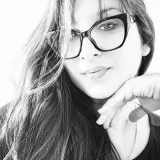 Joana - Prof de francês - Santos