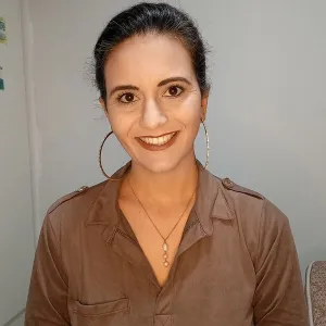 Taiane - Prof de história - Gravatá