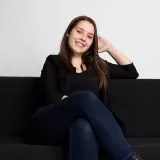 Marcela - Prof de comunicação - Centro