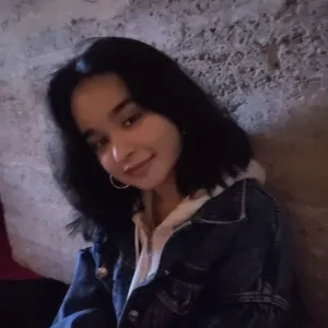 Jeena - İngilizce öğretmeni - 