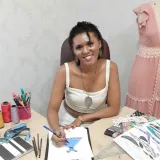 Vaneska - Prof de design de moda - Padre Andrade