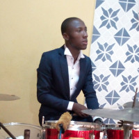 Professional drum tutor with extended years of experience teaching and playing. Readily available for drum lessons in Lagos (I do home lessons too)