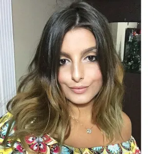 Nathália - Prof de saúde pública - 