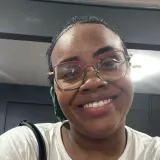 Julia - Professor de português para estrangeiros - 