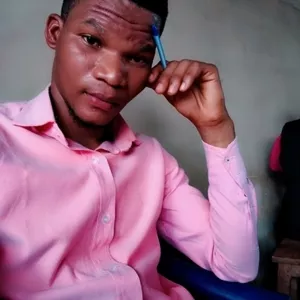 Olaniyi - Physics tutor - Ibadan