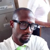 Ismail - Biology tutor - Bida