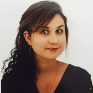 Agathe - professeur d'histoire - géo - Paris 15e
