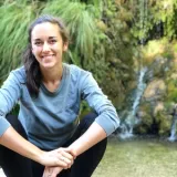Maya - profesor de yoga - Sevilla