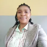 Okwelogu - Economics tutor - Lagos