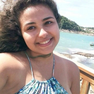 Cindy - prof de Historia - Belo Horizonte