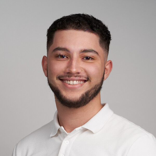 Ilian - Digital technology and computer science Tutor - Paris 8e