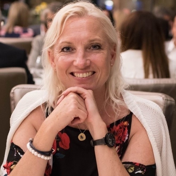 Marion - Esol (english) tutor - Vilar do Paraíso