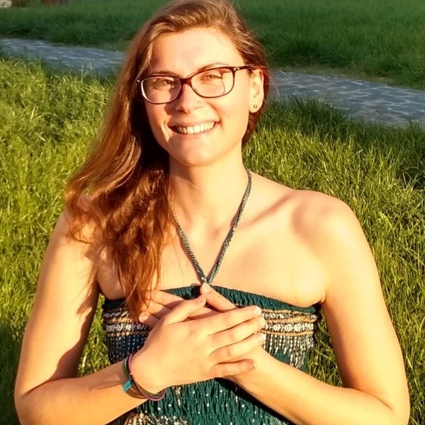 Mathilde - Yoga instructor - Ballan-Miré