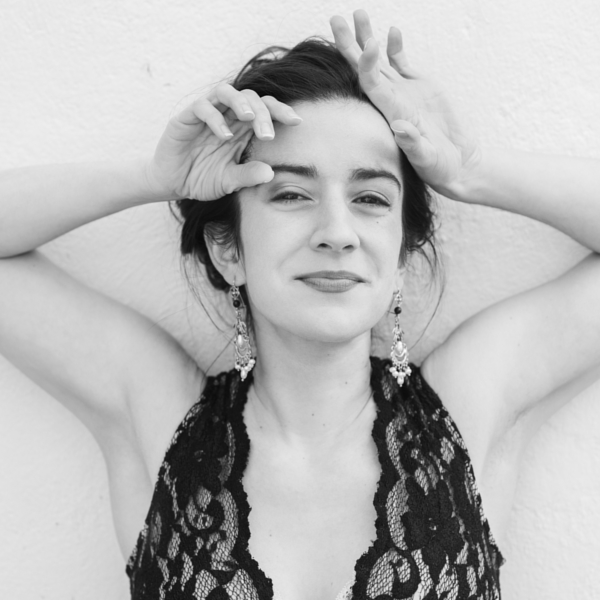 Lola - Profesor de canto - London