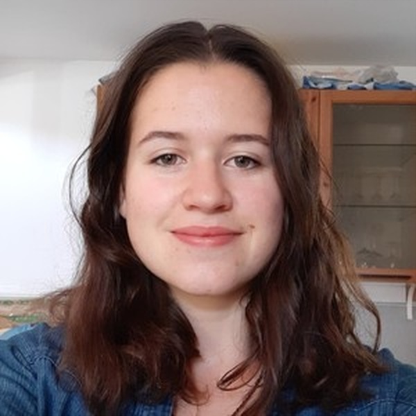 Salomé - ESOL teacher - Poitiers