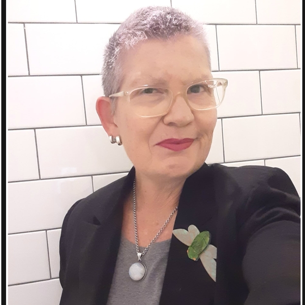 Nat - Prof de peinture - North Gosford