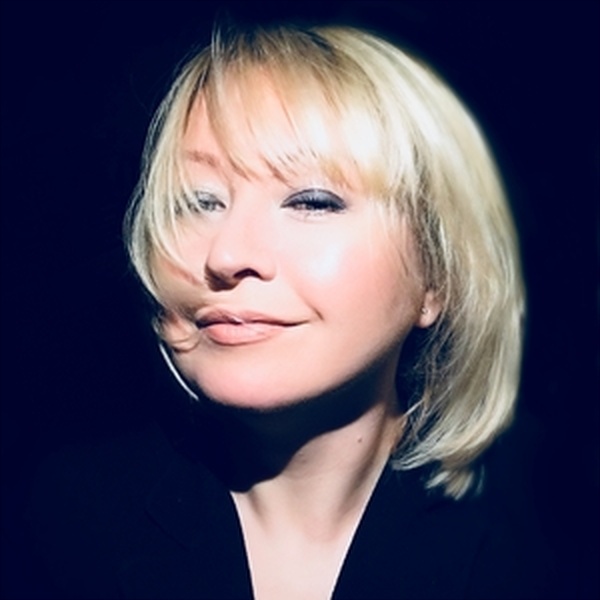 Mariana - Singing tutor - Paris