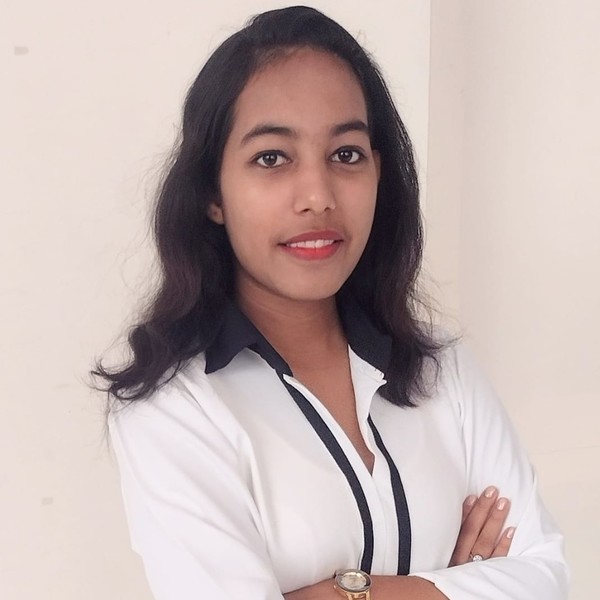 Alankriti - Prof de lecture - Bengaluru