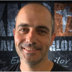 Julien - Self defense tutor - Salles