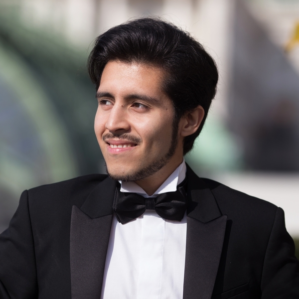Hugo - Piano tutor - Wien