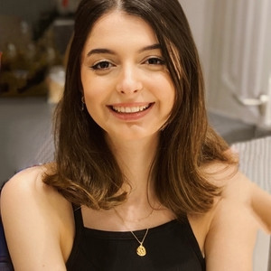 Elif - Yabancılar için Türkçe öğretmeni - Enfield