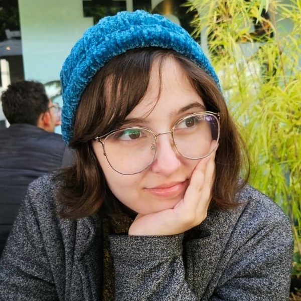 Vitoria - Computer programming teacher - São José do Rio Preto