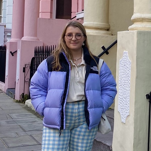 Alice - Prof d'histoire - Bristol