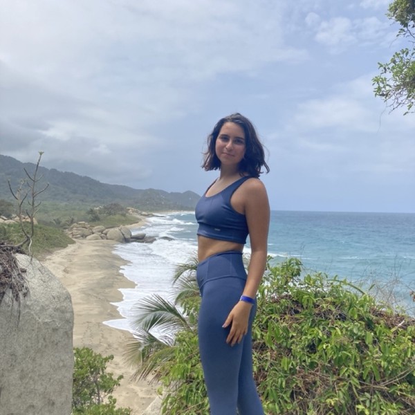 Paloma - Yoga teacher - Wien