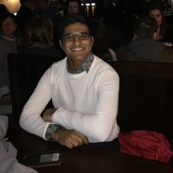 Karam - Prof de biologie - Edinburgh