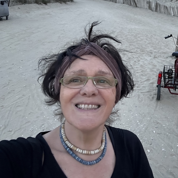 Francoise - French teacher - Paris-6E-Arrondissement