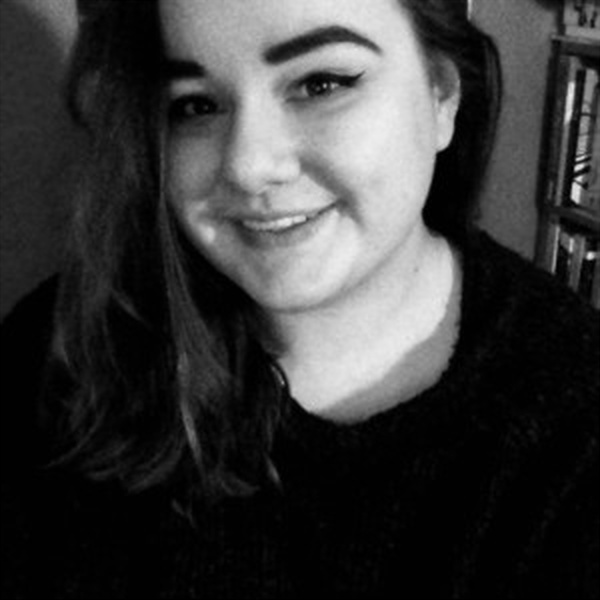 Louise - School English Tutor - Paris 8e
