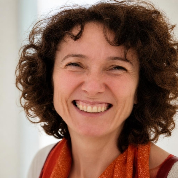 Anne - Academic Tutor - Apt