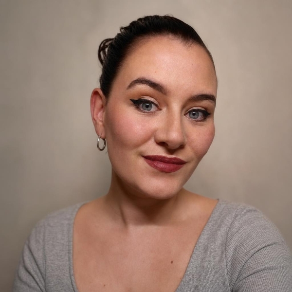 Mia - Makeup tutor - Genève