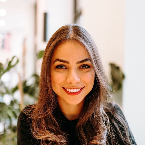 Thaila - Professor de português para estrangeiros - York
