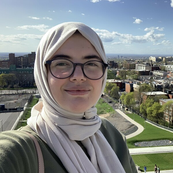 Meriem - Prof d'autocad - Montreal