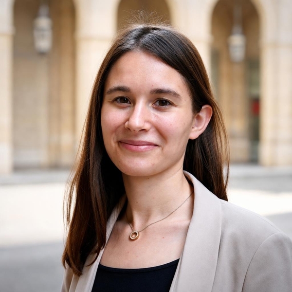 Lucie - French Tutor - Paris